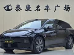 理想i6 2025款 四驱标准版