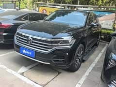 途锐 2022款 3.0TSI 锐享版 经典运动套装