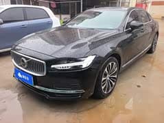 沃尔沃S90 2025款 B5 智逸豪华版