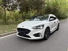 福克斯 2019款 三厢 EcoBoost 180 自动ST Line
