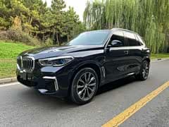 宝马X5 2022款 改款 xDrive 30Li 尊享型M运动套装