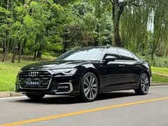 奥迪A6L 2025款 45 TFSI quattro 臻选动感型