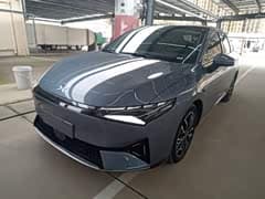 小鹏P5