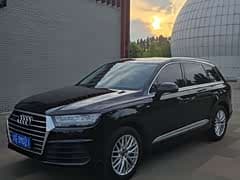 奥迪Q7 2016款 45 TFSI S line运动型