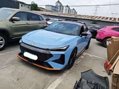 长安UNI-V 2024款 1.5T 尊贵运动型
