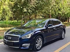英菲尼迪Q70