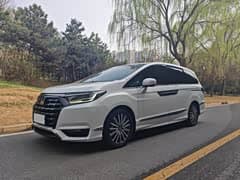 艾力绅 2022款 2.0L e:HEV 至尊版