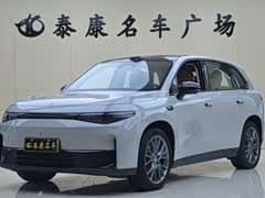 零跑C10