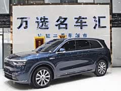 问界M8