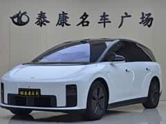 理想i8