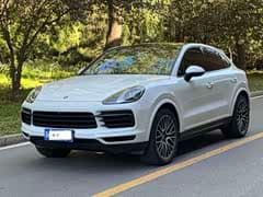 Cayenne 2022款 Cayenne Coupé 3.0T 铂金版