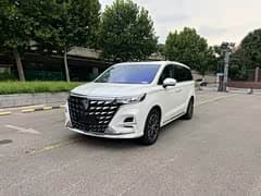 荣威iMAX8新能源 2025款 1.5T DMH 陆尊奢享版