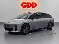 理想i6 2025款 四驱标准版