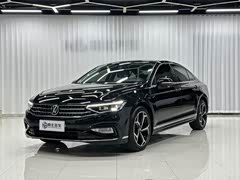 迈腾 2023款 200万辆纪念版 330TSI DSG豪华型