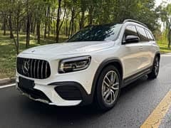 奔驰GLB AMG 2023款 AMG GLB 35 4MATIC